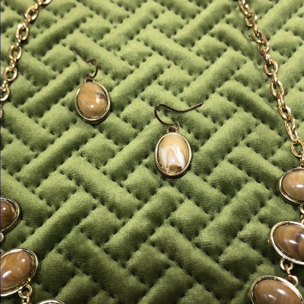 Necklace & Earring Set - Picture 3 of 5